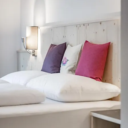 Отель Seehueter's Seerose 3*