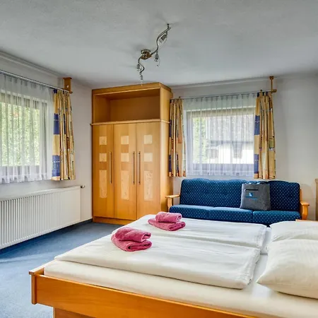 Seehueter's Seerose - Piburger See, 3*