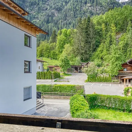 Seehueter's Seerose Hotel Oetz