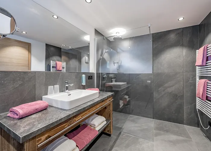 Hotel Seehueter's Seerose Oetz