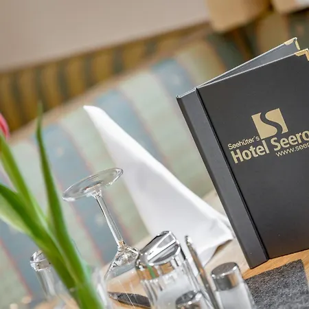 Hotel Seehueter's Seerose - Piburger See, Oetz